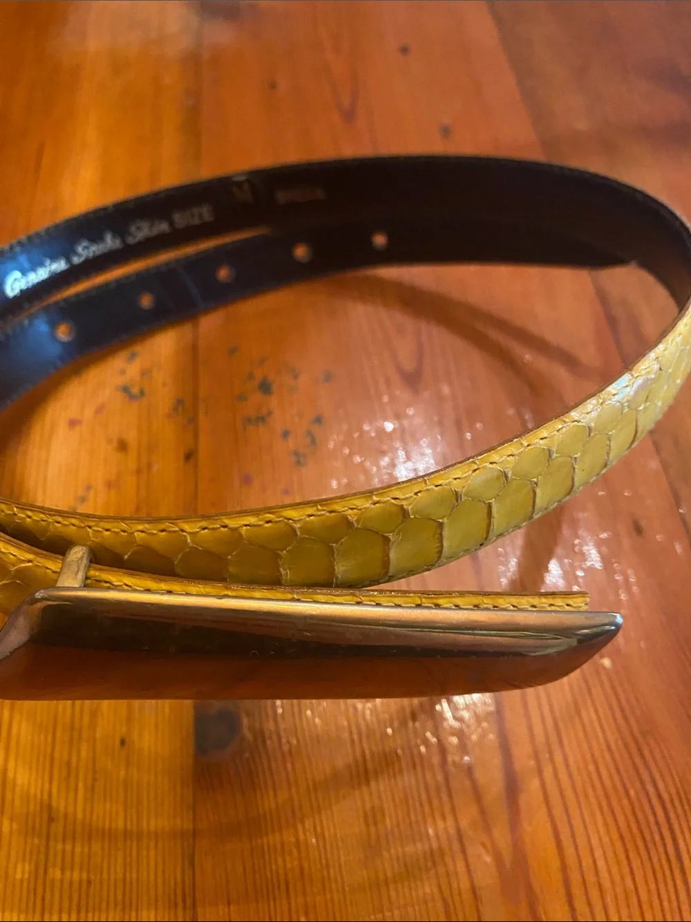Vintage 70’s Yellow snakeskin Leather Women's Belt with Gold-Tone Buckle